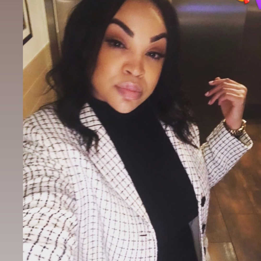 Meet your posher , Alisha